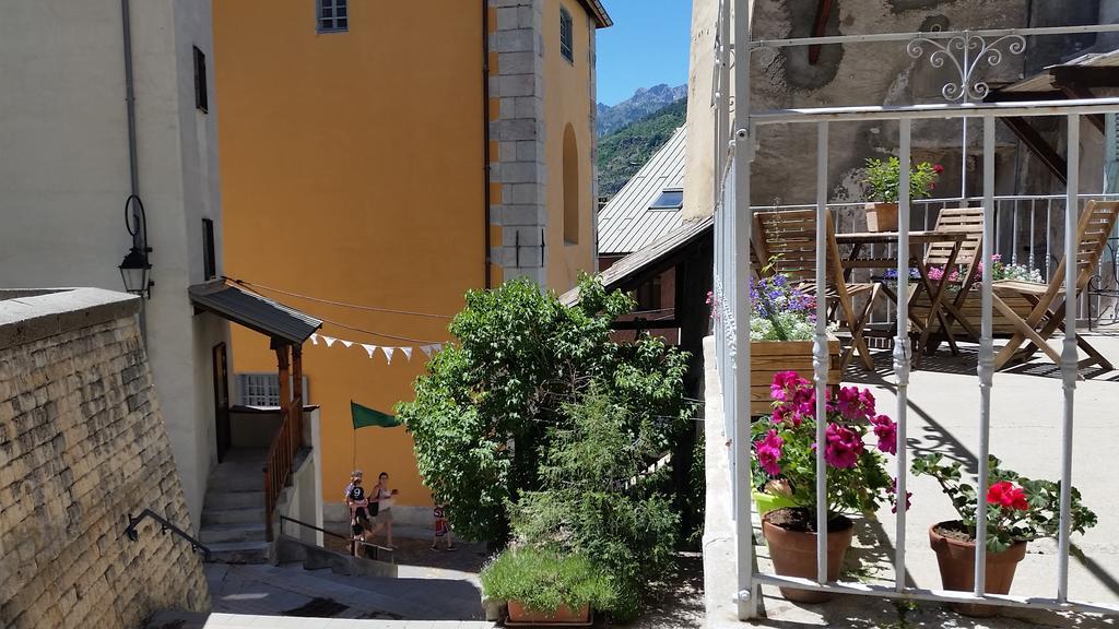 Maison A Tour Briancon Eksteriør billede