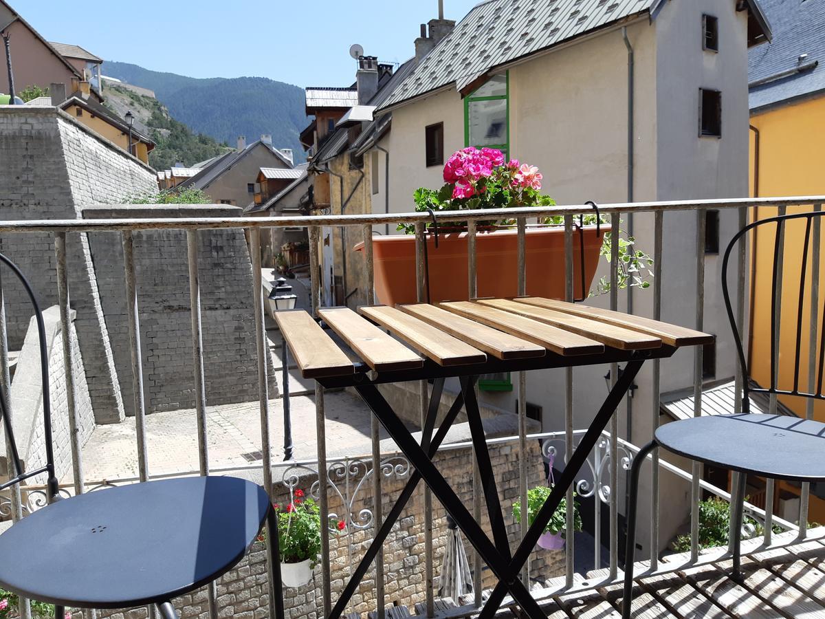 Maison A Tour Briancon Eksteriør billede